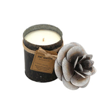 Load image into Gallery viewer, The Home Tin With White Camellia Candle-TCC-4
